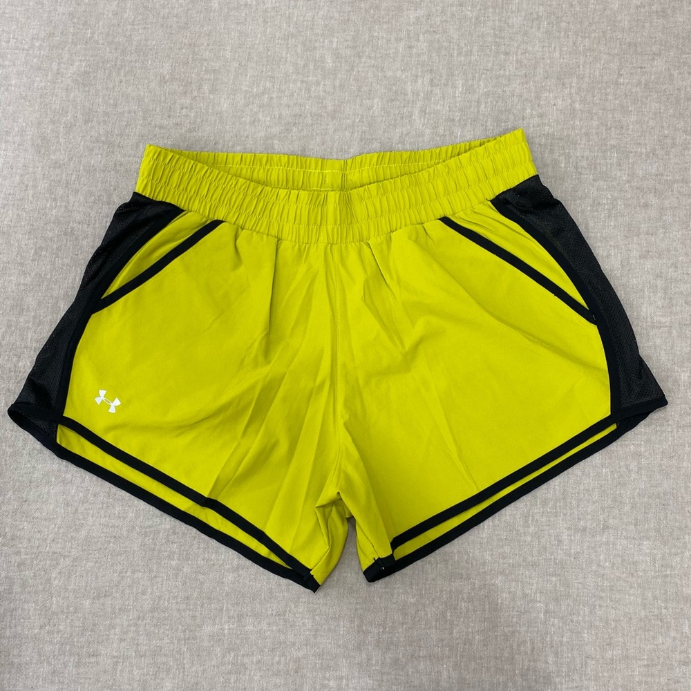 Under Armour Women's 4" Athletic Shorts Size M Loose Fit
Neon Yellow